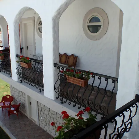 Mercan Koesk Alaçatı