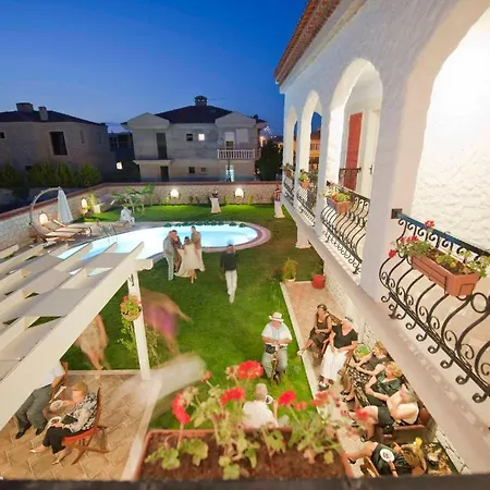 Privatunterkunft Mercan Koesk Alaçatı